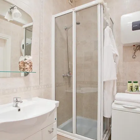 Apartment Tsentr S Odnoi Spal'nei Nezavisimsoti